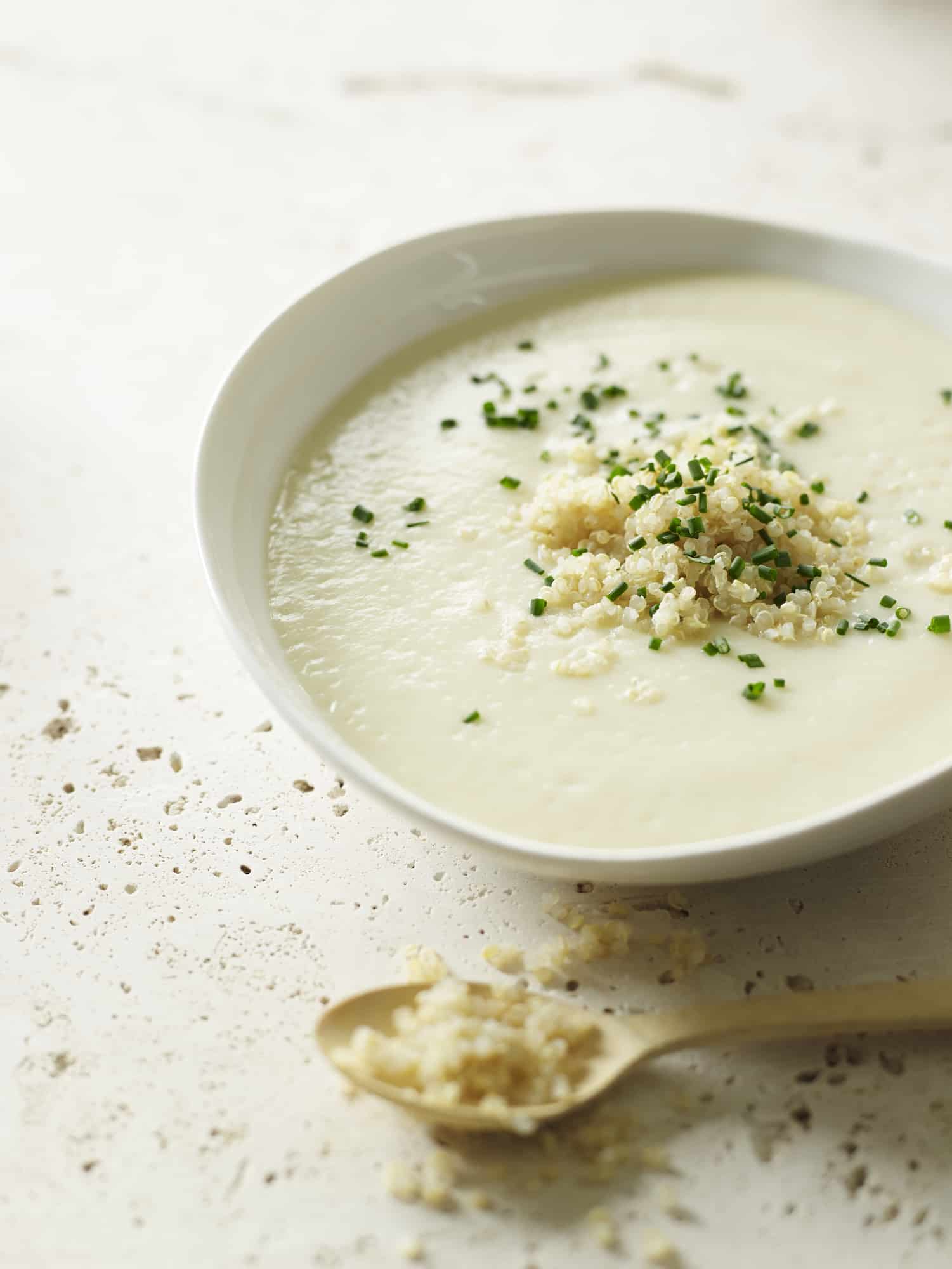 Minute Creamy Cauliflower Soup: Vegan & Dairy-Free